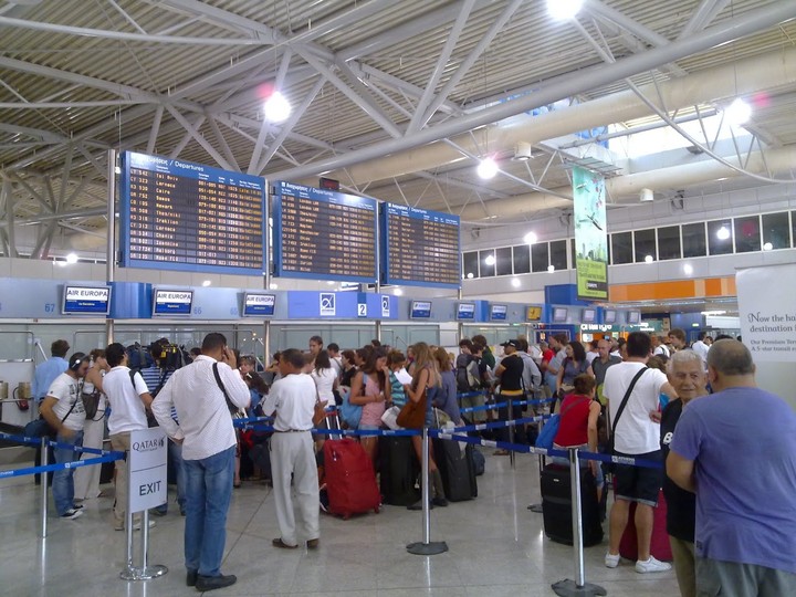 Αυξήθηκαν οι αεροπορικές αυξήσεις με "οδηγό" τα νησιά