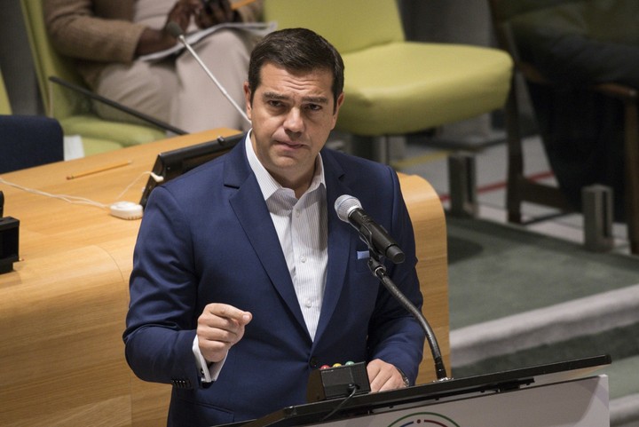 Τσίπρας: "Η Ελλάδα επιστρέφει, τα χρόνια της κρίσης τελείιωσαν"