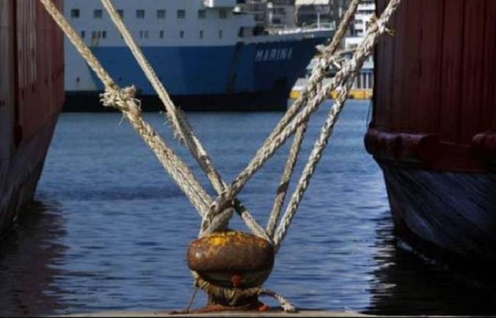 Δεμένα από αύριο όλα τα πλοία στα λιμάνια