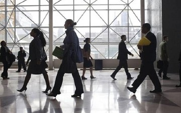 Τι προγράμματα του ΟΑΕΔ θα τρέξουν ανά μήνα έως τέλος του χρόνου