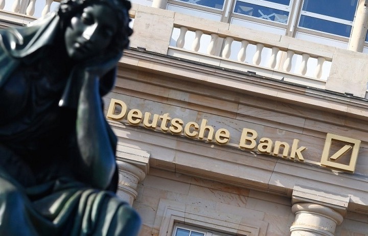 Υποχωρεί η μετοχή της Deutsche Bank