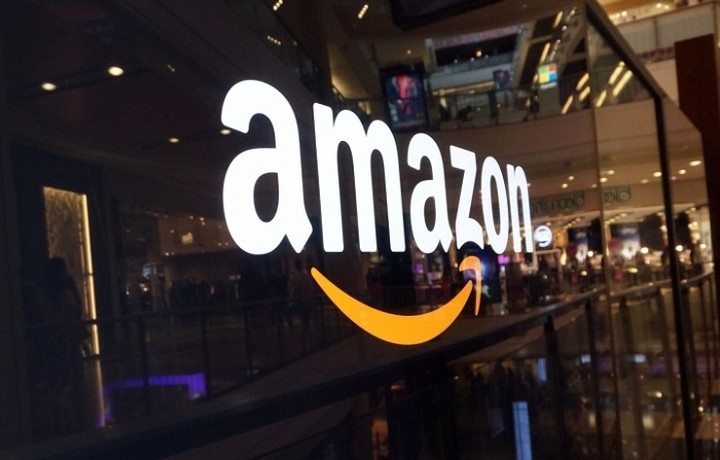 Στην πρόσληψη 120.000 υπαλλήλων προχωράει η Amazon