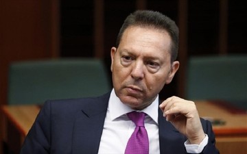 Στουρνάρας: Τρία ζητήματα που πρέπει να επιλυθούν για να βγει η Ελλάδα από την κρίση