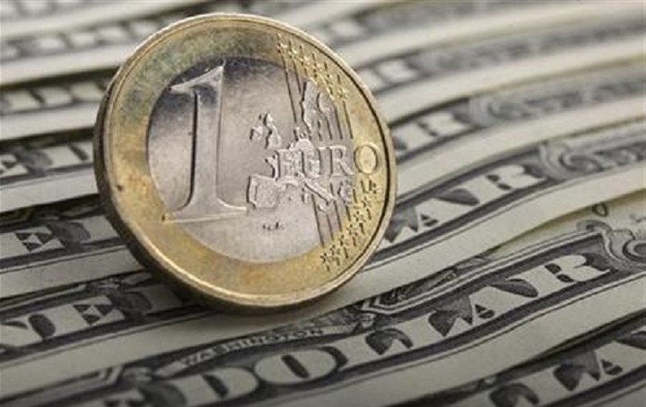 Οριακή άνοδος για το ευρώ