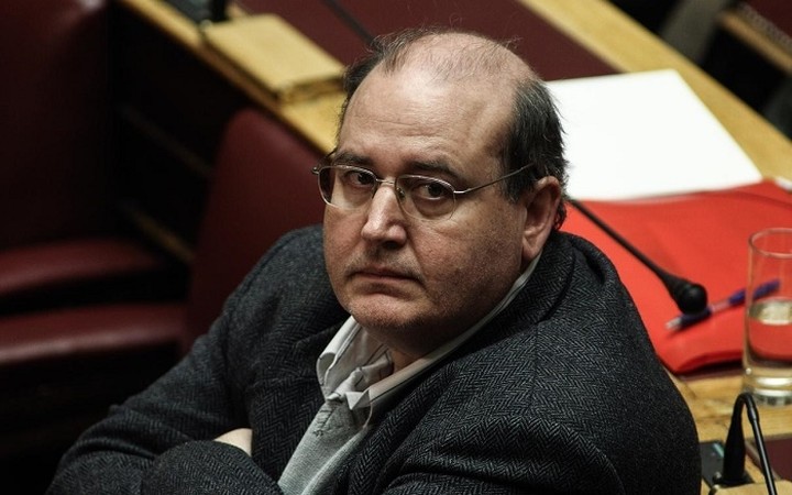 Φίλης: Η διαφωνία με τον Αρχιεπίσκοπο είναι πολιτική και θεσμική και όχι προσωπική