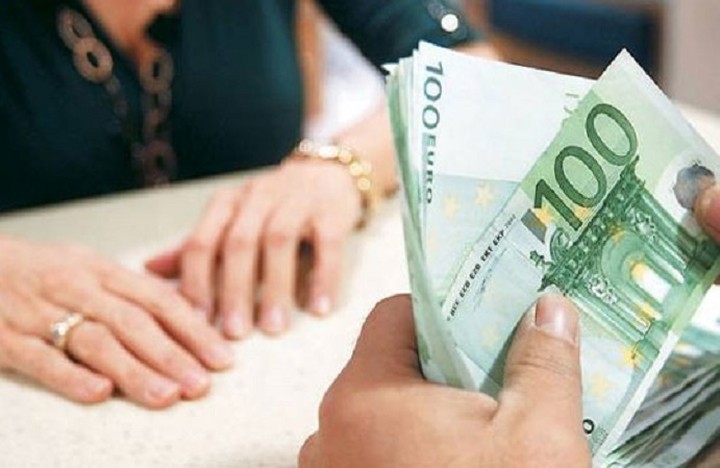 Σταδιακά η χορήγηση του επιδόματος μητρότητας