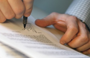 Αποχή των συμβολαιογράφων από τους πλειστηριασμούς την Τετάρτη
