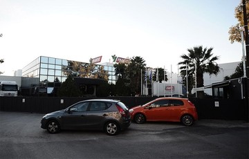 Ένοπλη ληστεία στην εταιρεία "Υφαντής"- Πυροβόλησαν αδελφό και γιο Υφαντή