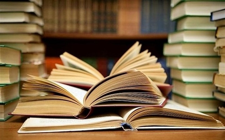 Ανεβάζουν ρολά ξανά τα «Ελληνικά Γράμματα»