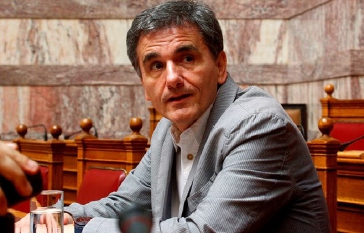 «Μειώσεις συντάξεων αν δεν πιάσουμε πρωτογενές πλεόνασμα 0,5% το 2016»