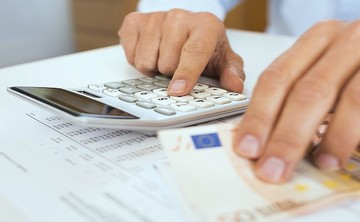 O φορολογικός καζαμίας του 2017 - Ποδαρικό με μέτρα
