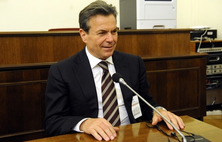 Πετρόπουλος: Θα ωφεληθούν όσοι έχουν χαμηλό εισόδημα από μπλοκάκι