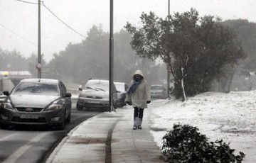 Στα «λευκά» η χώρα