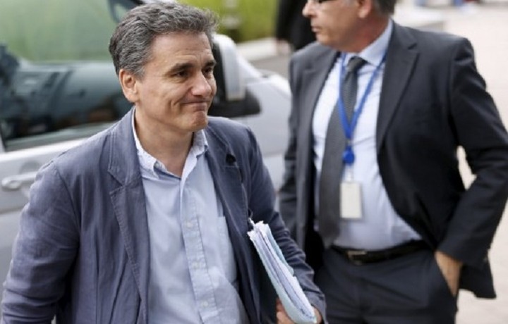 Το νέο μαχαίρι για τη γενιά των 500 ευρώ
