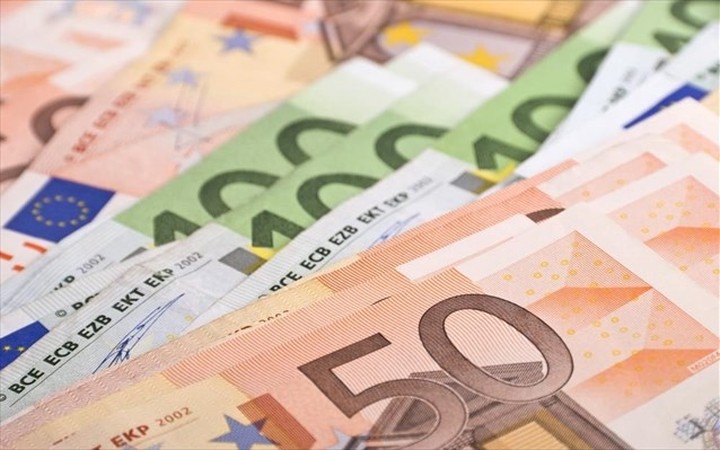 Το «μαξιλάρι» των εσόδων του 2016 και πώς θα αξιοποιήσει η κυβέρνηση