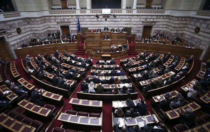 Στην ολομέλεια το πορίσμα της Εξεταστικής για τα δάνεια κομμάτων και ΜΜΕ