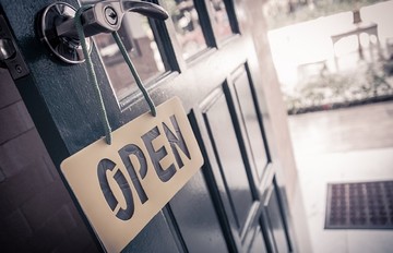 Τι ισχύει για την λειτουργία των καταστημάτων τις Κυριακές