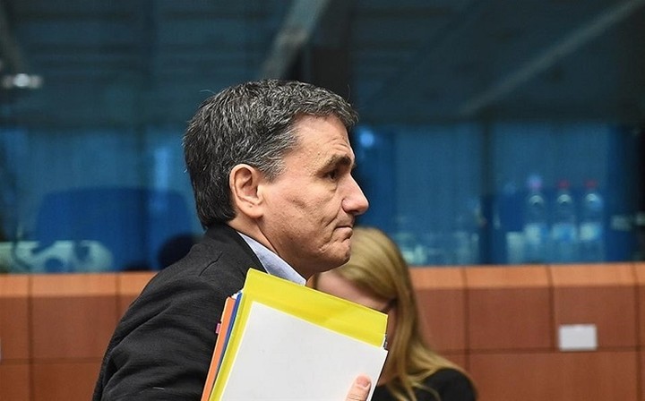 Στις Βρυξέλλες εσπευσμένα ο Τσακαλώτος για να κλείσει η β' αξιολόγηση