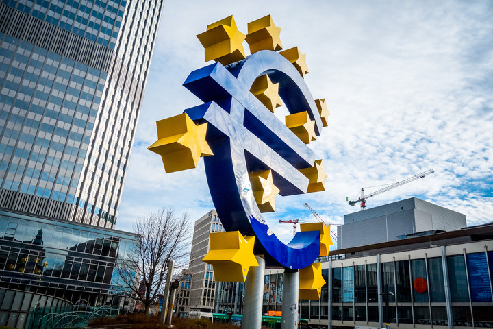 WSJ: Αναζωπυρώνεται ο "πόλεμος" στην ΕΚΤ για την ποσοτική χαλάρωση