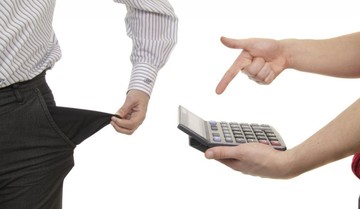 Το δράμα του να είσαι μισθωτός στην Ελλάδα με αριθμούς και παραδείγματα