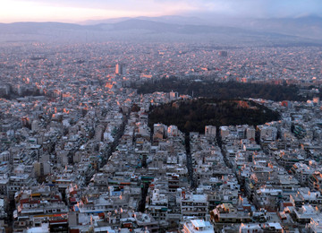 Οι τιμές στα ακίνητα πέφτουν, άφαντοι όμως είναι οι αγοραστές