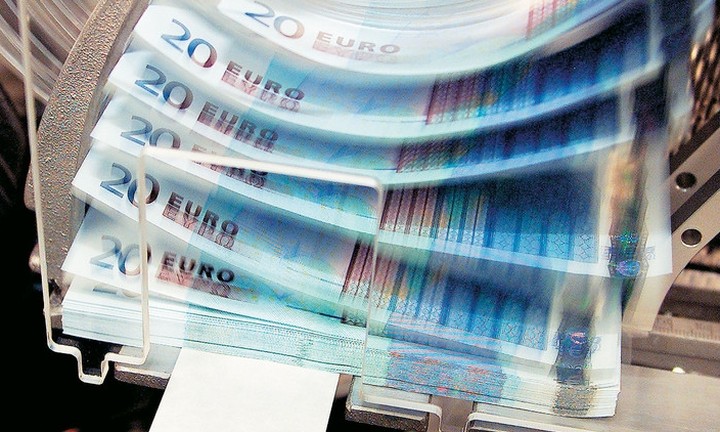 Πώς να στείλετε έως και 12.500 ευρώ μέσω τράπεζας σε... 10 λεπτά
