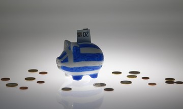 Πώς έλληνες βιομήχανοι προσπαθούν να παραμείνουν ζωντανοί. Τι λένε οι ίδιοι