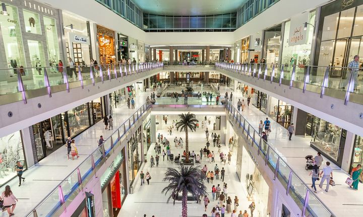 «Ψήνονται» νέα mall σε Πειραιά και Θεσσαλονίκη 