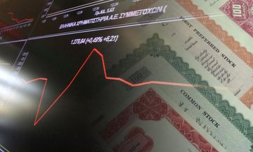 Βloomberg: Ημιαπομονωμένο «τρελοκομείο» η Ελλάδα - Κλειδί το σχέδιο για τα ομόλογα