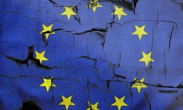 ΕΕ: Τα μνημόνια δεν εξασφάλισαν την επιστροφή της Ελλάδας στις αγορές