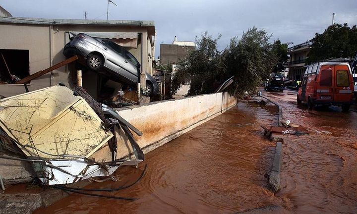 Ολα τα μέτρα για τους πλημμυροπαθείς: 5.000 σε νοικοκυριά, 8.000 σε επιχειρήσεις