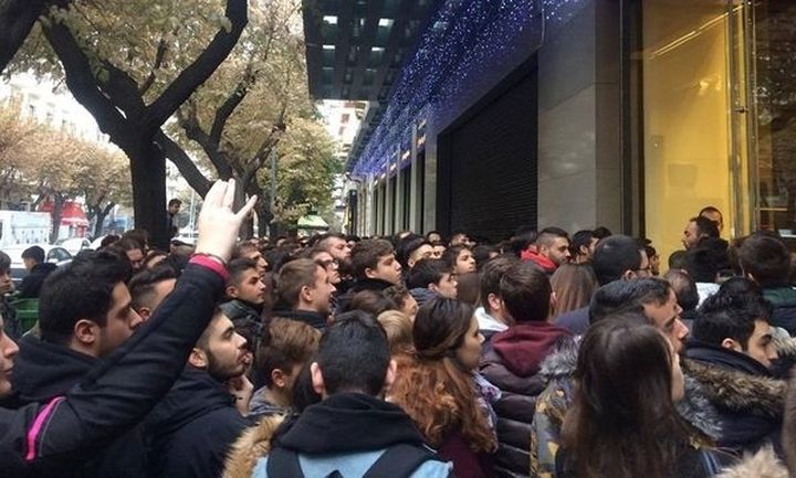 Μετά τις Κυριακές, τις Λευκές Νύχτες, η Black Friday