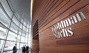 Η Goldman Sachs «κατεβάζει» δύο κέντρα στην Ευρωζώνη