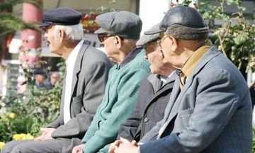 Συνταξιούχοι: Ποιοι θα πάρουν τις επιστροφές κρατήσεων υγείας