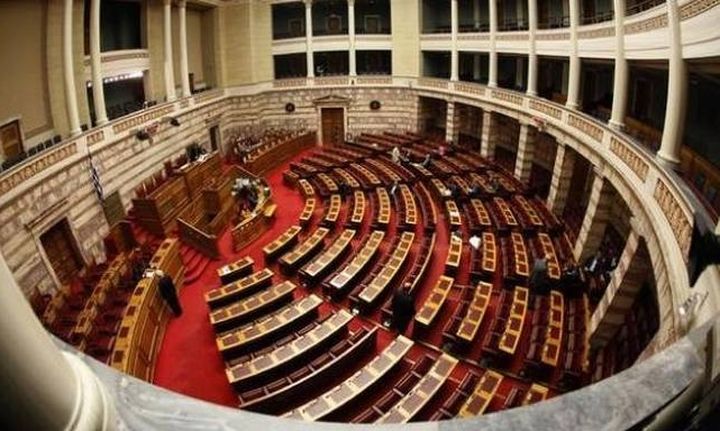 Τρέχουν τον προϋπολογισμό για να πληρωθούν συντάξεις και μισθοί