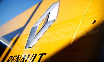 Επιδρομή της Renault στα ΜΜΕ για την εποχή των οχημάτων χωρίς οδηγό