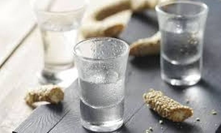 Κατασχέθηκαν 1.660 λίτρα τσίπουρο