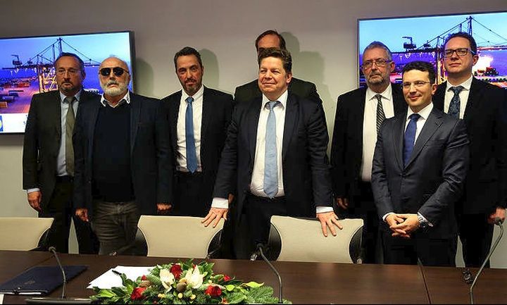 Mπήκαν οι υπογραφές για το 67% του ΟΛΘ