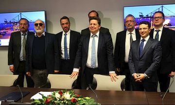 Mπήκαν οι υπογραφές για το 67% του ΟΛΘ