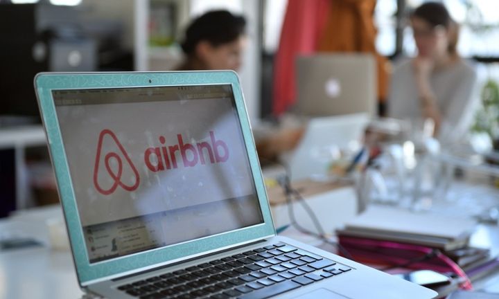 Airbnb: H φορολογία και τα «τσουχτερά» πρόστιμα
