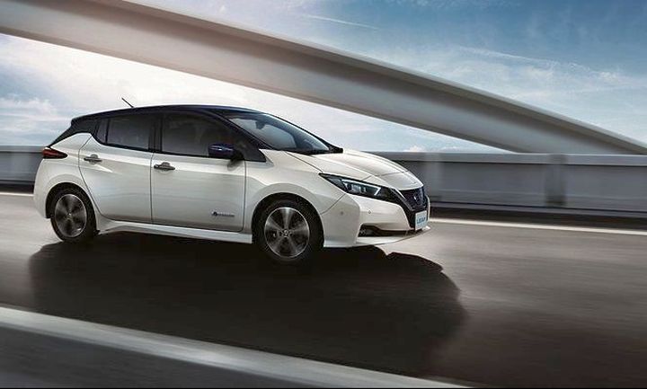 Το φράγμα των 300.000 πωληθέντων Leaf έσπασε η Nissan