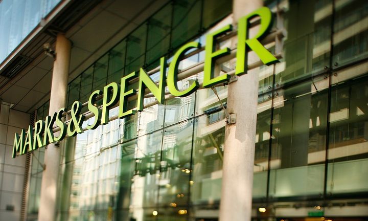 Tι έχασε το Marks & Spencer τα Χριστούγεννα