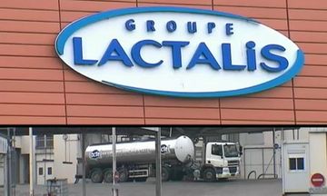 Κρατάει το σκάνδαλο με το μολυσμένο γάλα της Lactalis