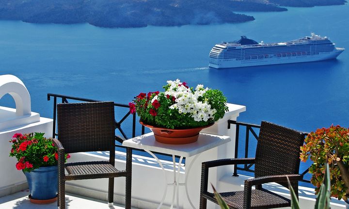 Πώς θα πάρετε επιδότηση έως 400.000 ευρώ για τουριστική επιχείρηση