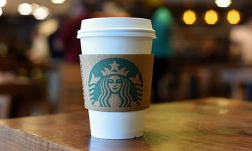 Στην εκπαίδευση των εργαζομένων επενδύουν τα Starbucks 