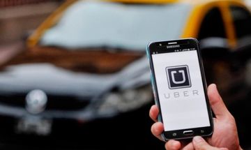 Αναστέλλει η Uber την υπηρεσία UberX στην Ελλάδα 