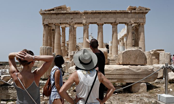 Thomas Cook: Η Ελλάδα και φέτος στο top 5 για το καλοκαίρι 