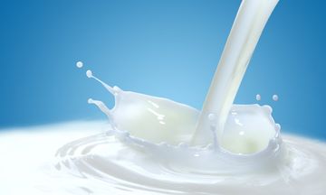Γάλα: Αυτόματοι πωλητές VS Σούπερ μάρκετ  