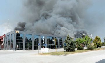 Η επόμενη ημέρα μετά την πυρκαγιά στο εργοστάσιο της Sunlight