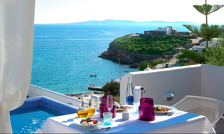 Ανοιχτές οι πύλες του πολυτελούς Grace Hotel Mykonos